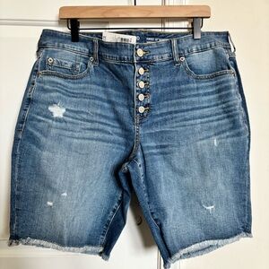 Torrid Perfect Boyfriend Bermuda Shorts NWT